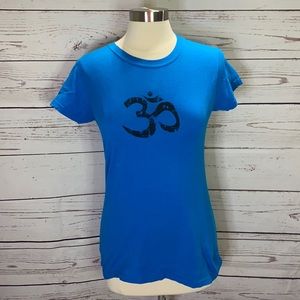OM blue tee
